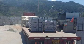 聊城 芝麻白仿形路沿石，直形路沿石