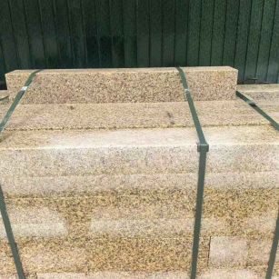 聊城 黄金麻花岗岩石材机切面栏杆料半成品