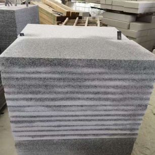 聊城 芝麻白5公分火烧地铺成品，900*400，规格可定制