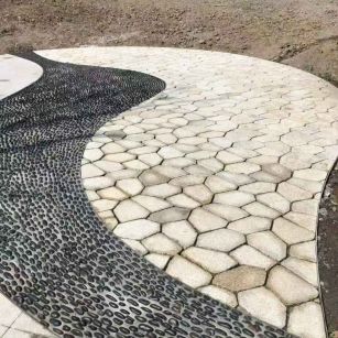 聊城 黄金麻冰裂纹地铺石工地铺装案例