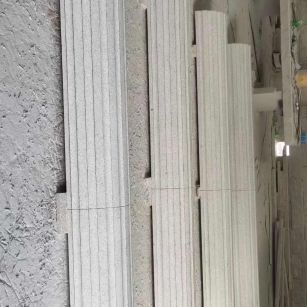 聊城 花岗岩厂家带你看白麻花岗岩门楼大柱柱皮