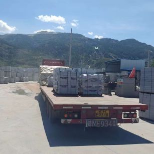 聊城 芝麻白仿形路沿石，直形路沿石