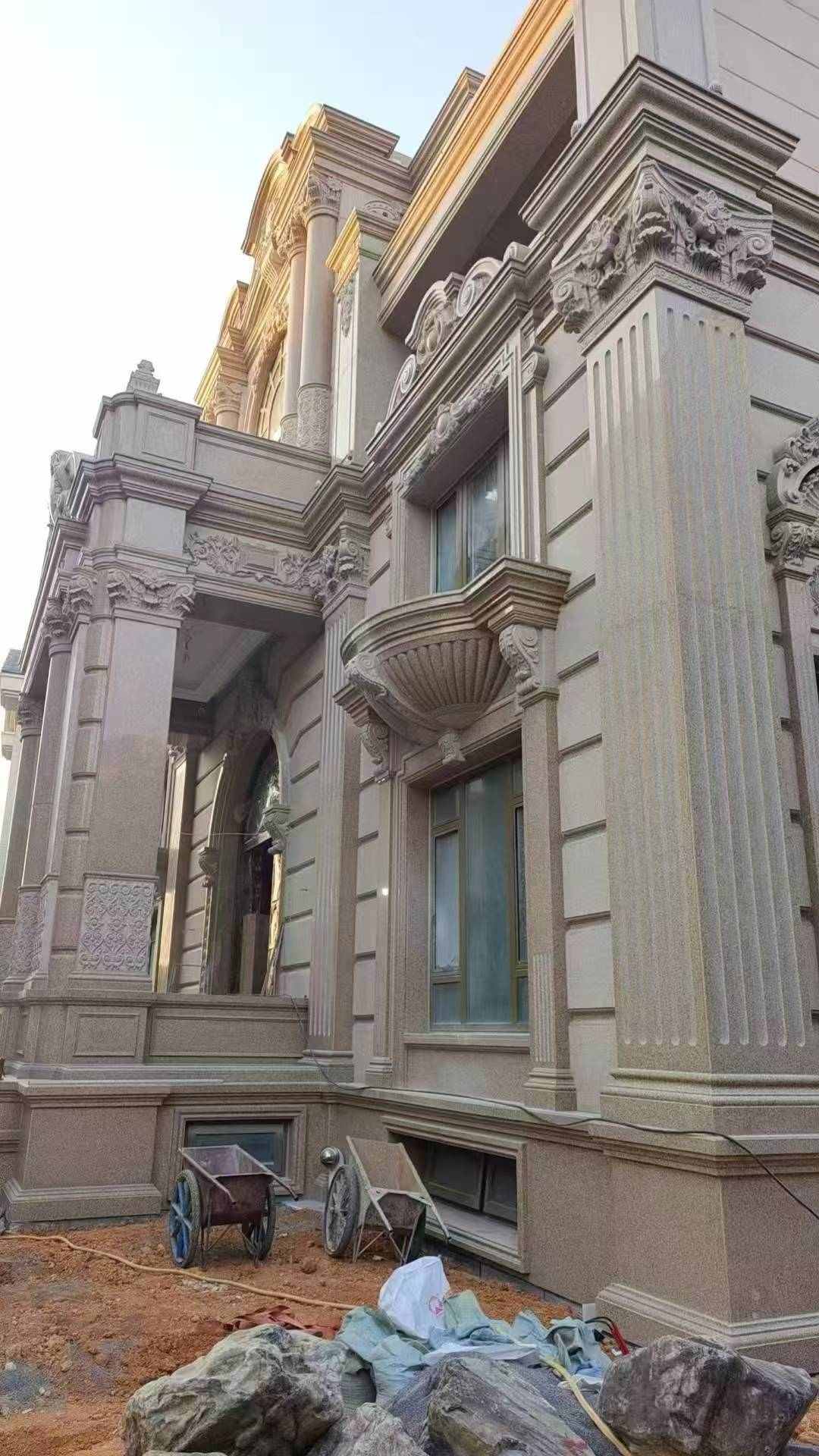 聊城 黄金麻花岗岩光面别墅外墙干挂施工完成