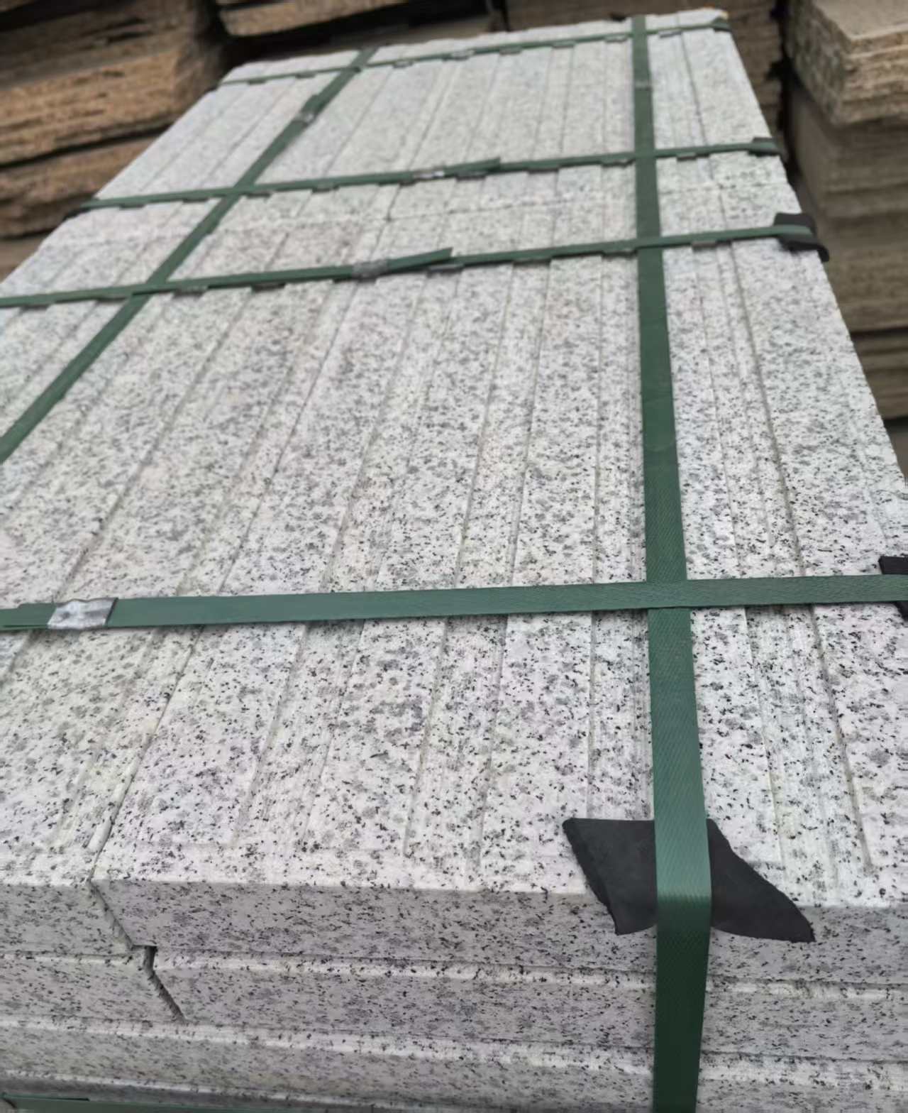 聊城 白麻花岗岩直行盲道石，盲条，地铺石