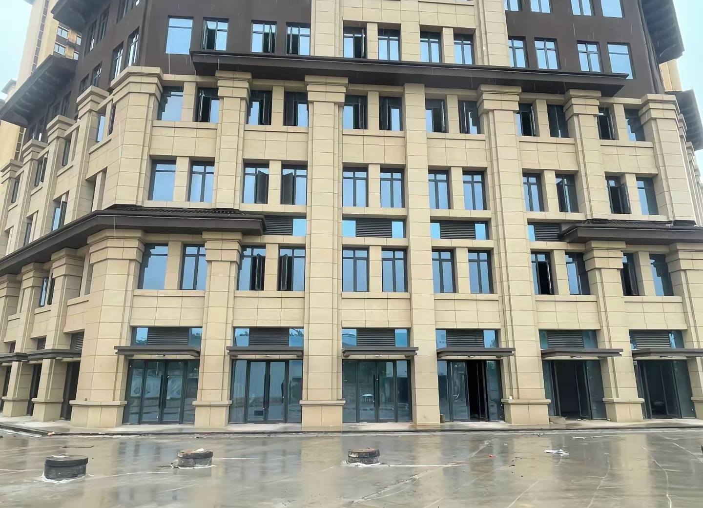 聊城 黄金麻花岗岩荔枝面小区外墙干挂