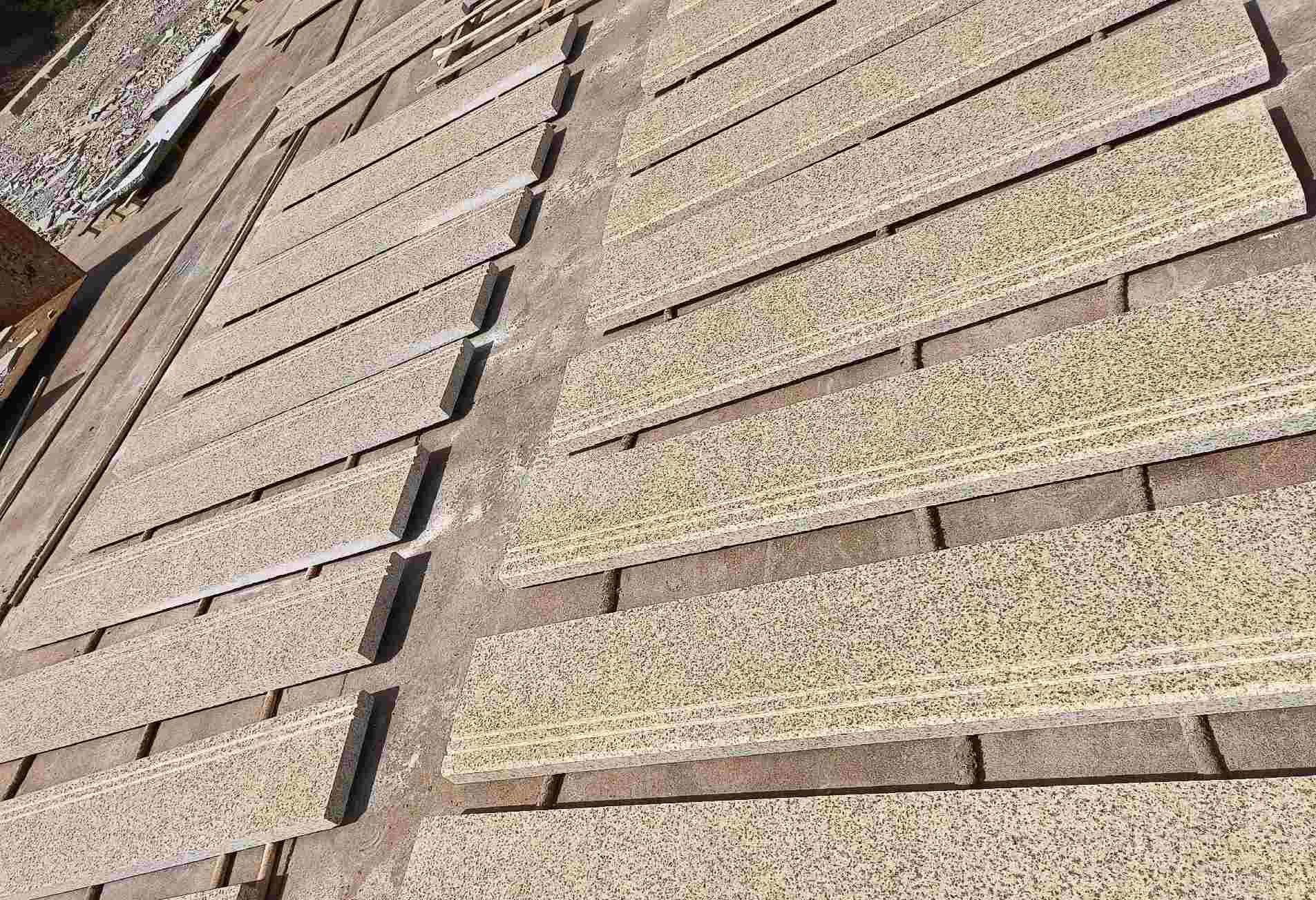 聊城 黄金麻花岗岩光面楼梯踏步