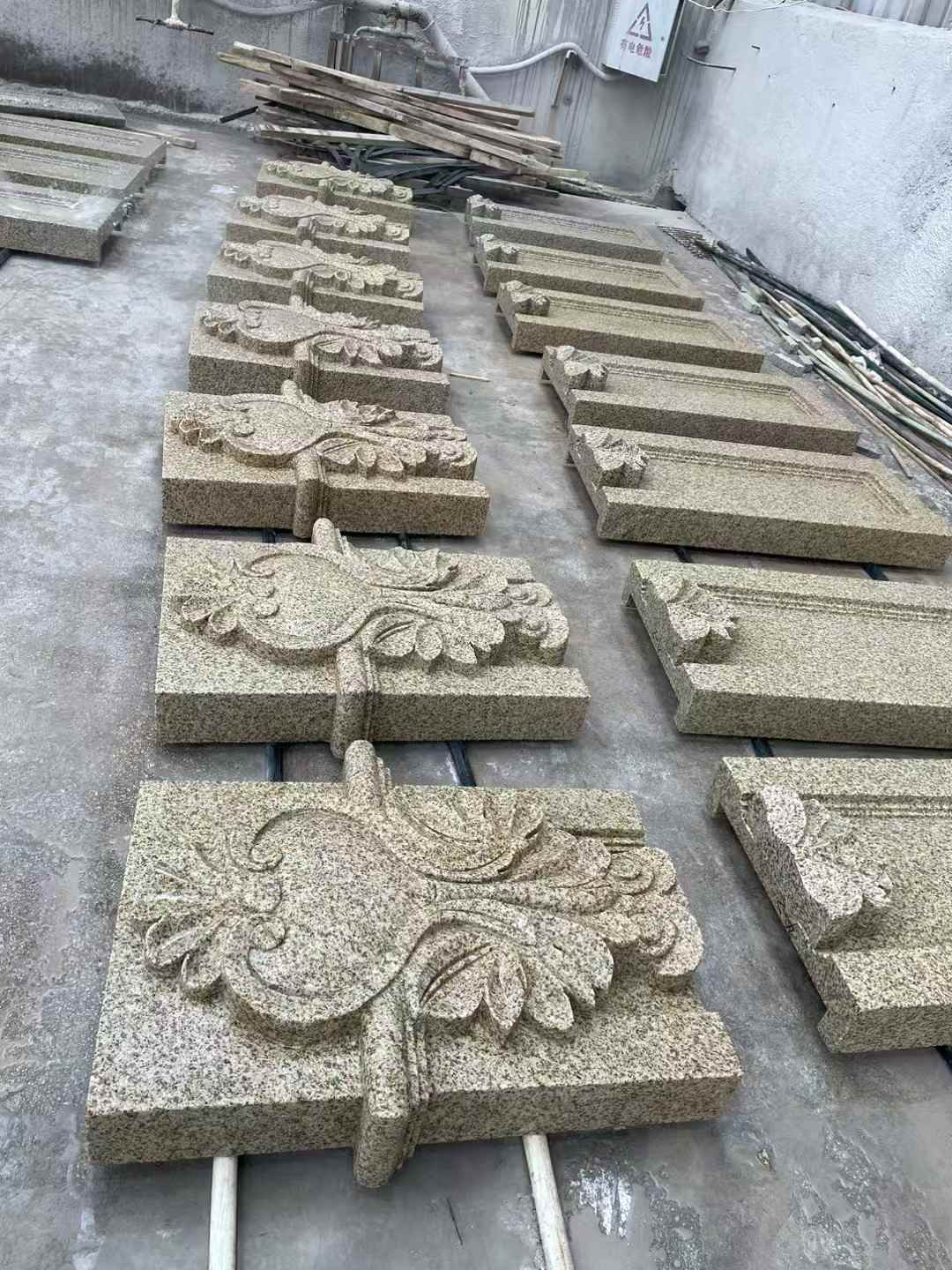 聊城 黄金麻花岗岩别墅外墙雕刻板