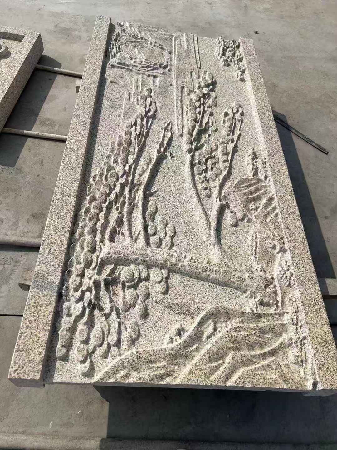 聊城 黄金麻雕刻板浮雕迎客松