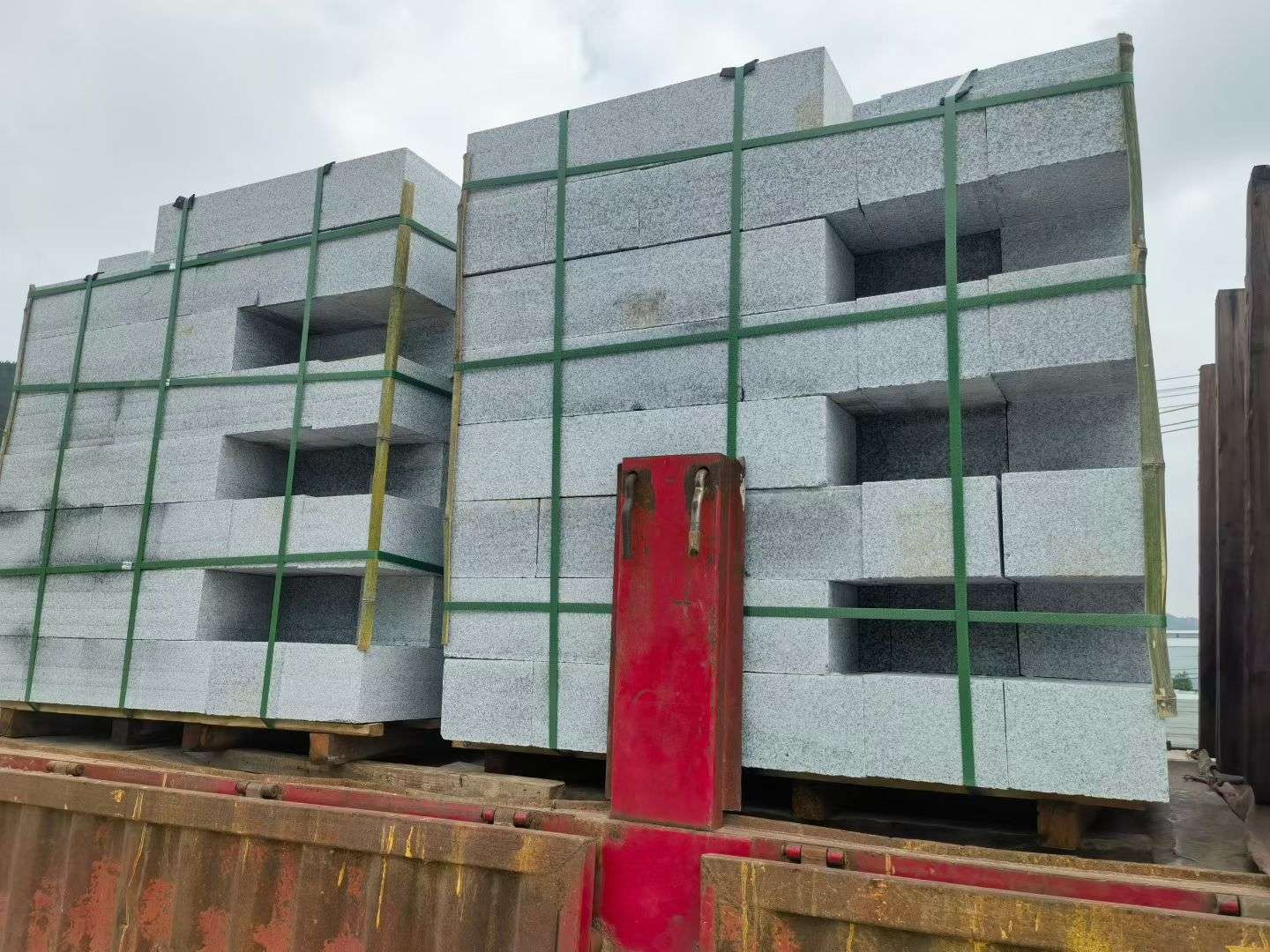 聊城 芝麻白花岗岩路沿石，平石，路侧石，马路牙子，路缘石，立缘石，平缘石等