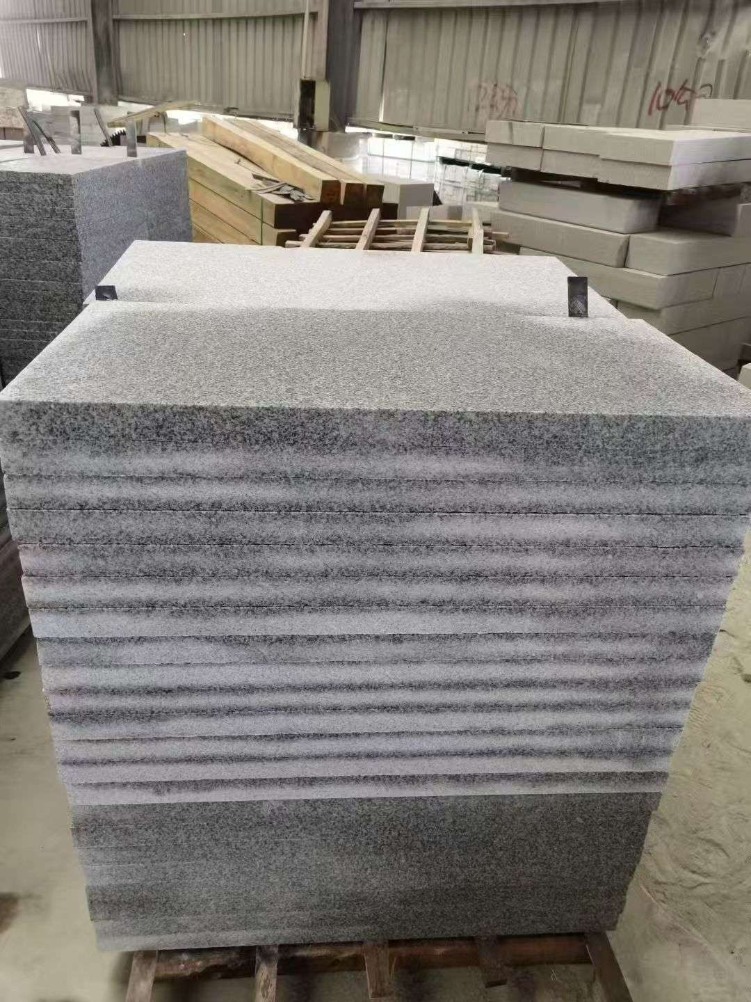 聊城 芝麻白5公分火烧地铺成品，900*400，规格可定制